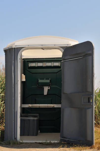 Best Construction site porta potty rental  in Pleasantville, IA